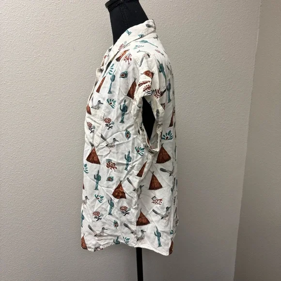 Cotton & Rye L Cream Southwest Cactus Print Button Down Top - Picture 4 of 9